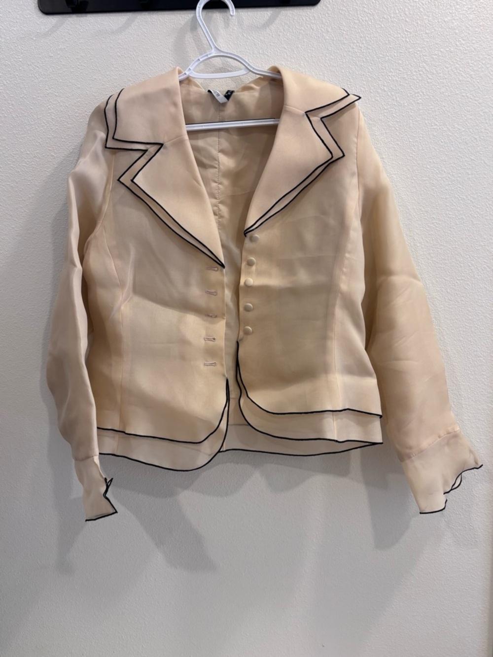 Tapestry Cream Contrast-Trim Women's Blazer Jacket silk interior